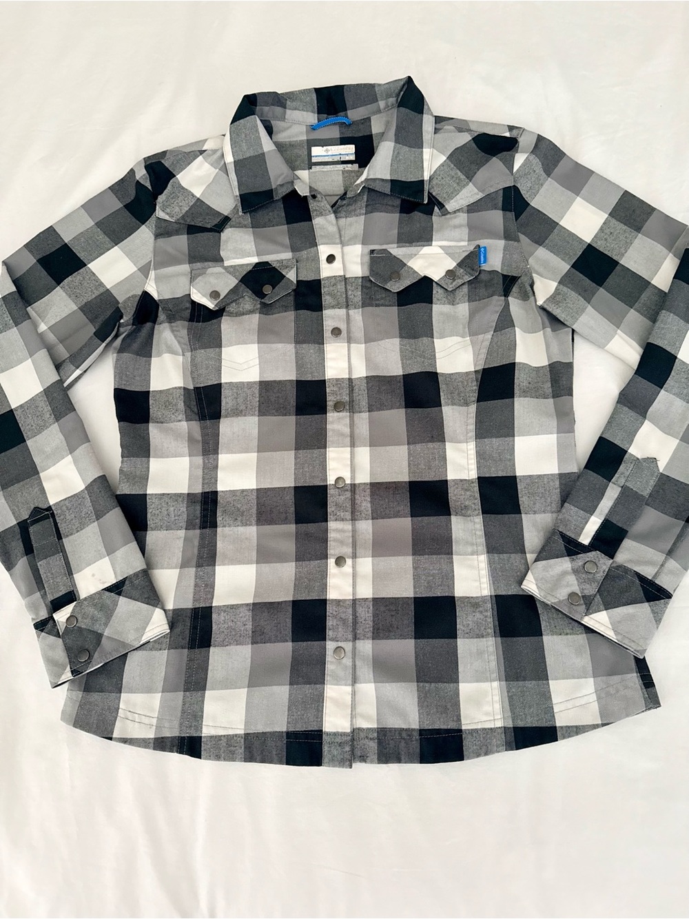 Columbia Omni-Wick Women’s Plaid Snap Front Outdoor Hiking Shirt Western Size M